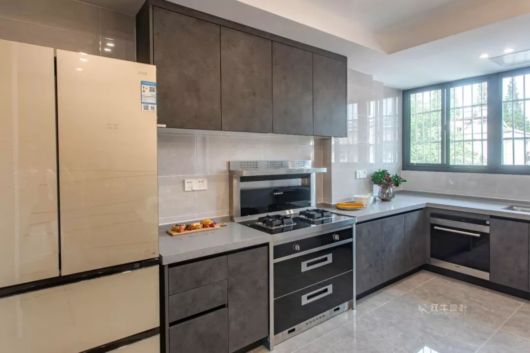 南京龍蟠花苑90㎡現(xiàn)代輕奢--老房升級改造，變身時尚精致家！08餐廳改造