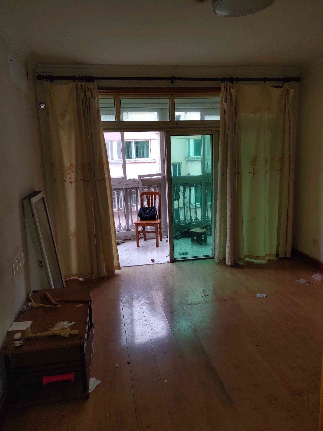 南京龍蟠花苑90㎡現(xiàn)代輕奢--老房升級改造，變身時尚精致家！09臥室改造