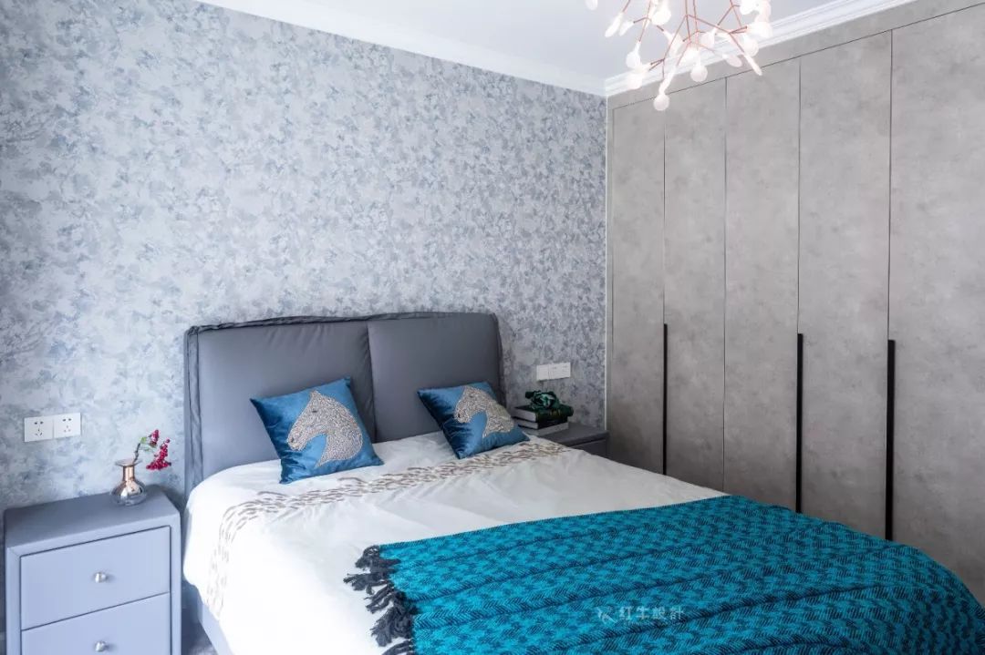 南京龍蟠花苑90㎡現(xiàn)代輕奢--老房升級改造，變身時尚精致家！13臥室改造