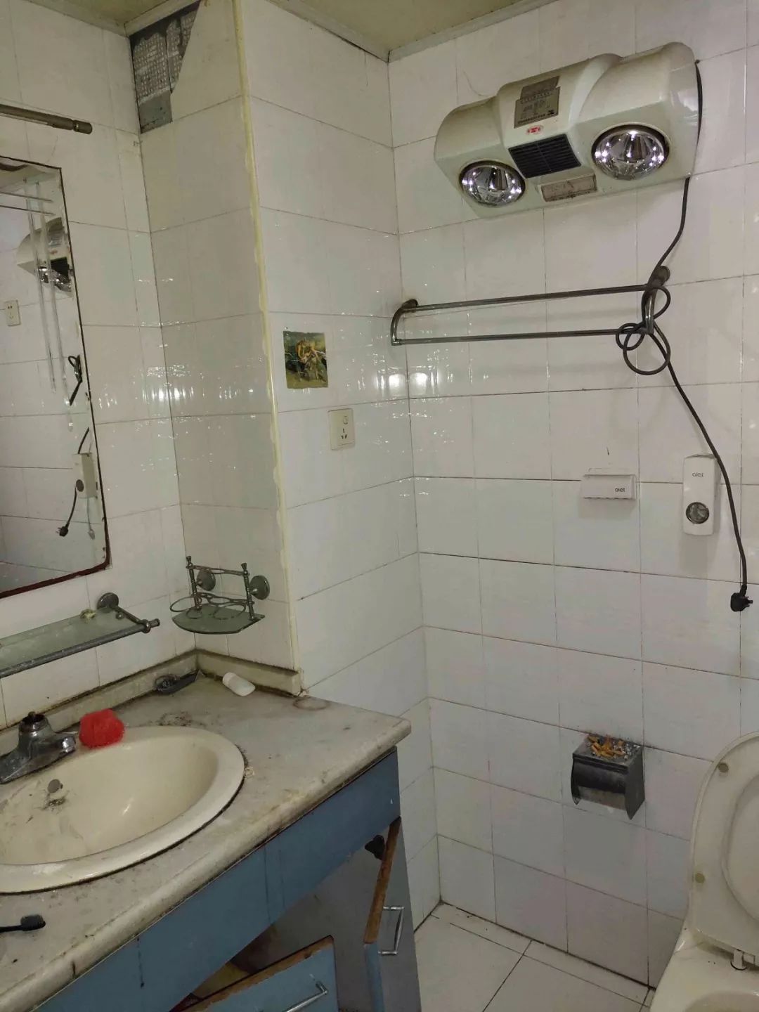 南京龍蟠花苑90㎡現(xiàn)代輕奢--老房升級改造，變身時尚精致家！18浴室改造