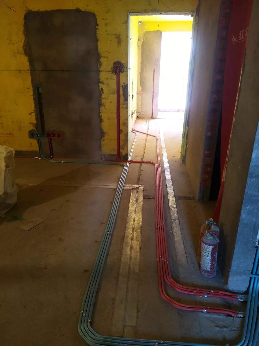 南京龍蟠花苑90㎡現(xiàn)代輕奢--老房升級改造，變身時尚精致家！27水電施工