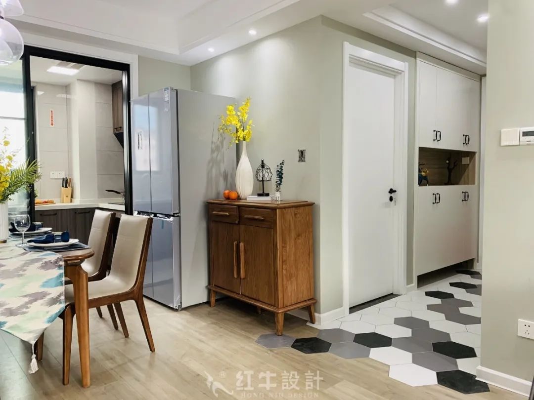 保利國際社區(qū)95㎡北歐風(fēng)格--記錄毛坯到美家的蛻變過程03實(shí)景效果_餐廳