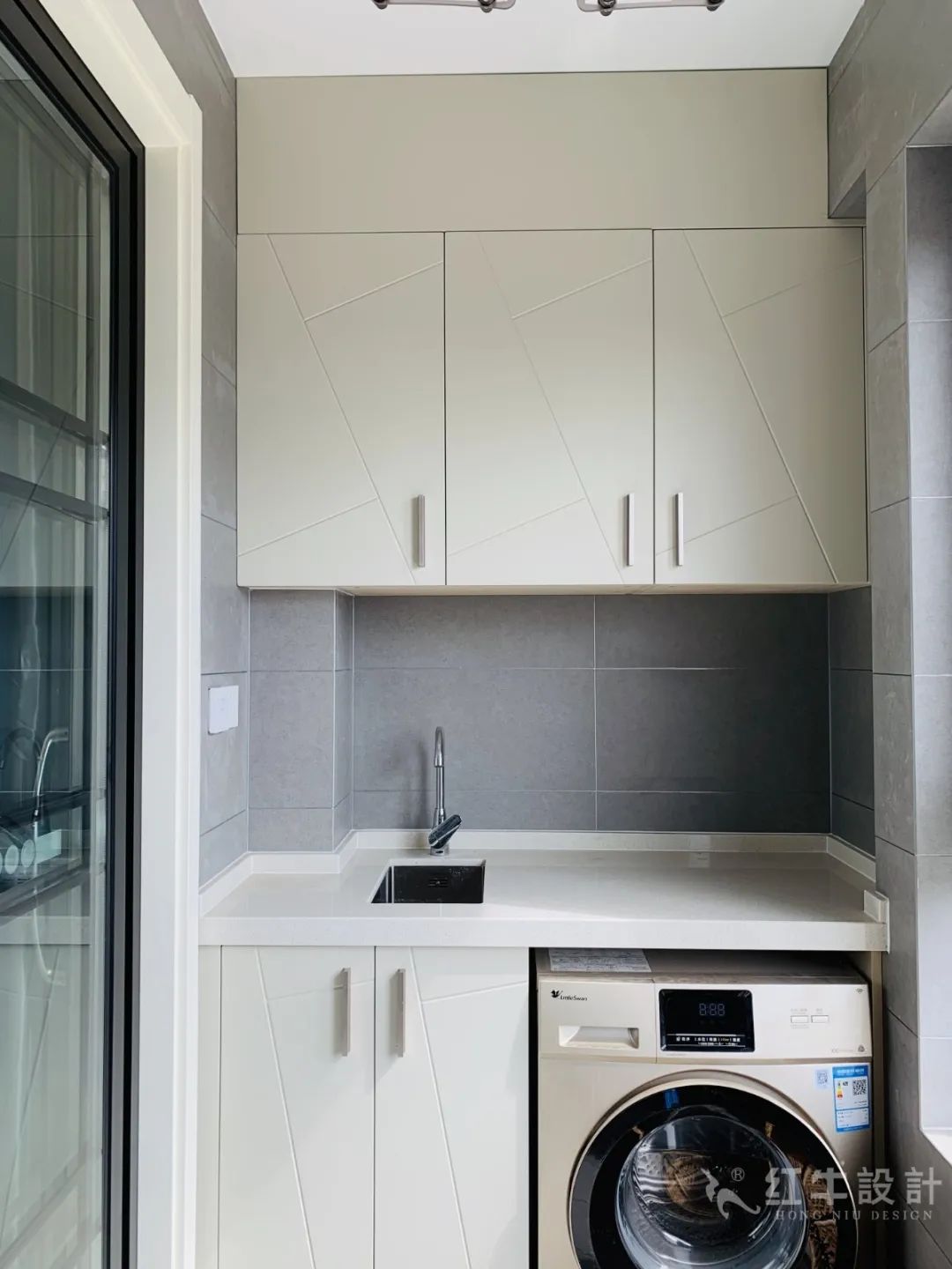 孟憲濤_保利國(guó)際社區(qū)115㎡現(xiàn)代北歐--簡(jiǎn)潔明亮之家，一人獨(dú)居太愜意！09實(shí)景效果_陽臺(tái)