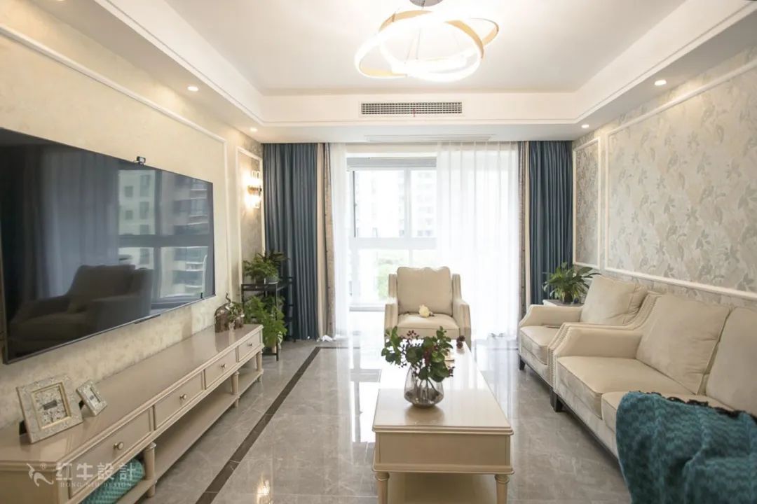 最美畢業(yè)照 ⑥--簡美不一定是深色系，也可以這樣清爽哦！01客廳