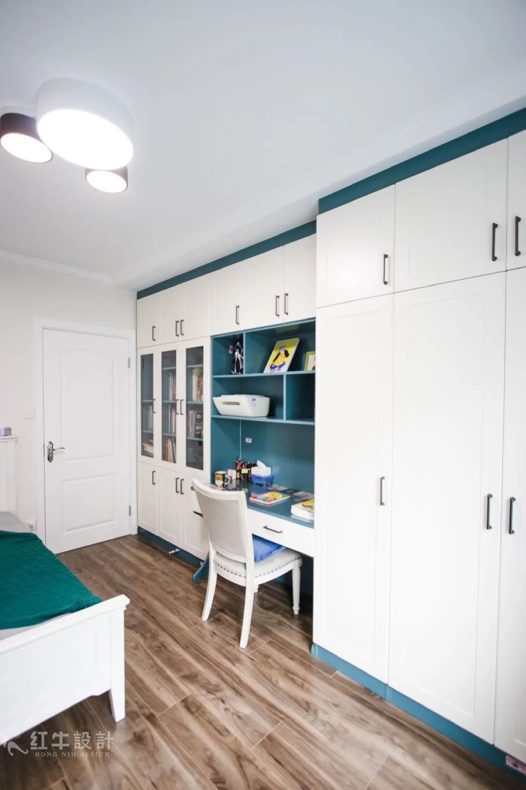 最美畢業(yè)照 ⑥--簡美不一定是深色系，也可以這樣清爽哦！10書房