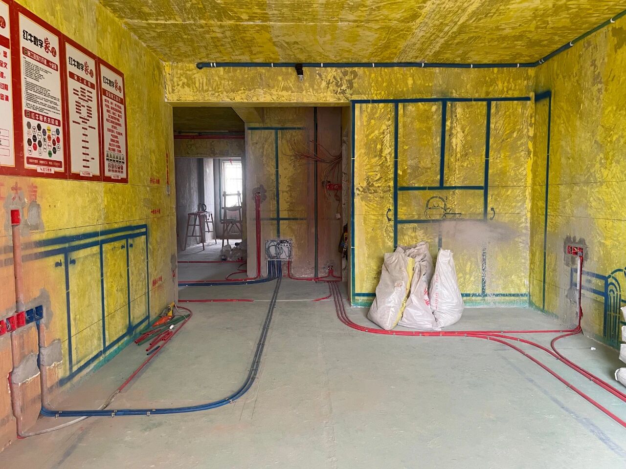 九月秋意漸濃，南京紅牛裝飾工地巡檢步履不停，只為兌現(xiàn)品質(zhì)承諾！