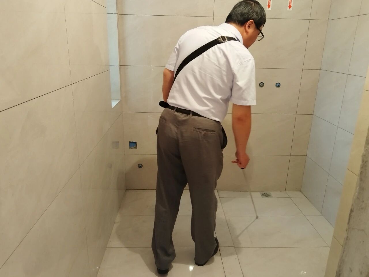 九月秋意漸濃，南京紅牛裝飾工地巡檢步履不停，只為兌現(xiàn)品質(zhì)承諾！