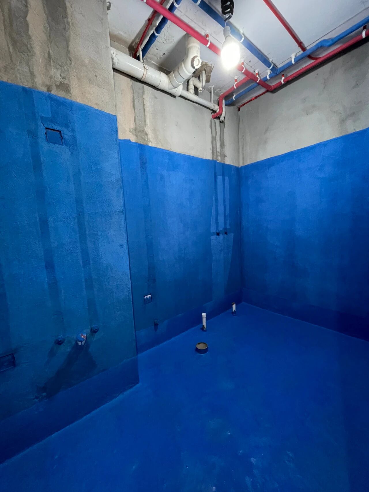 九月秋意漸濃，南京紅牛裝飾工地巡檢步履不停，只為兌現(xiàn)品質(zhì)承諾！