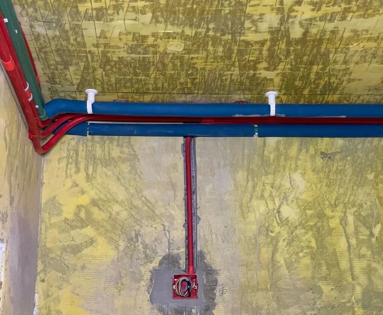 工地巡檢：雙節(jié)同慶，品質(zhì)同行，嚴(yán)把每一道工序，用心守護(hù)夢想家！