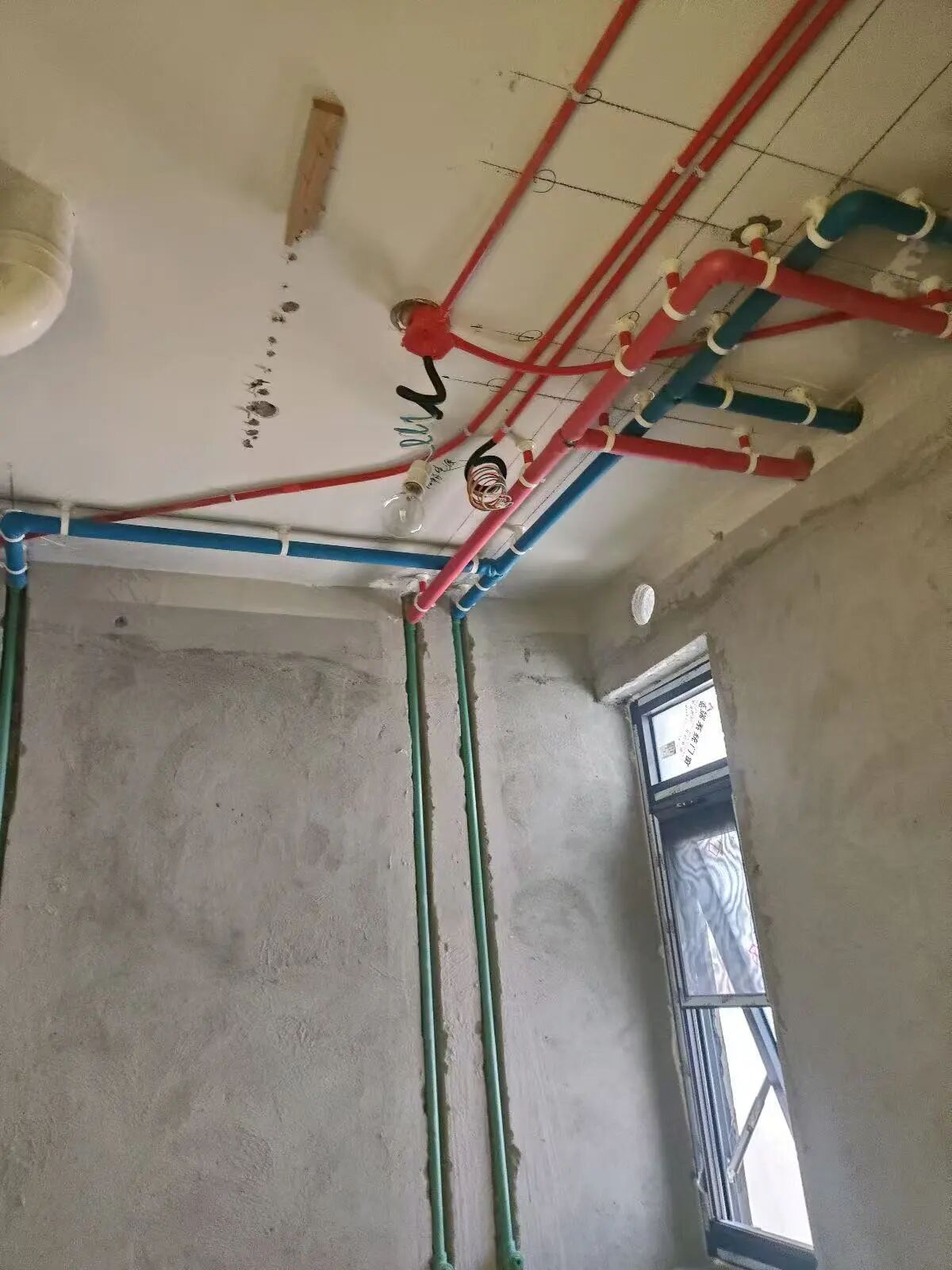 工地巡檢：步履不停，以行動(dòng)兌現(xiàn)品質(zhì)承諾，嚴(yán)格把控每一環(huán)！